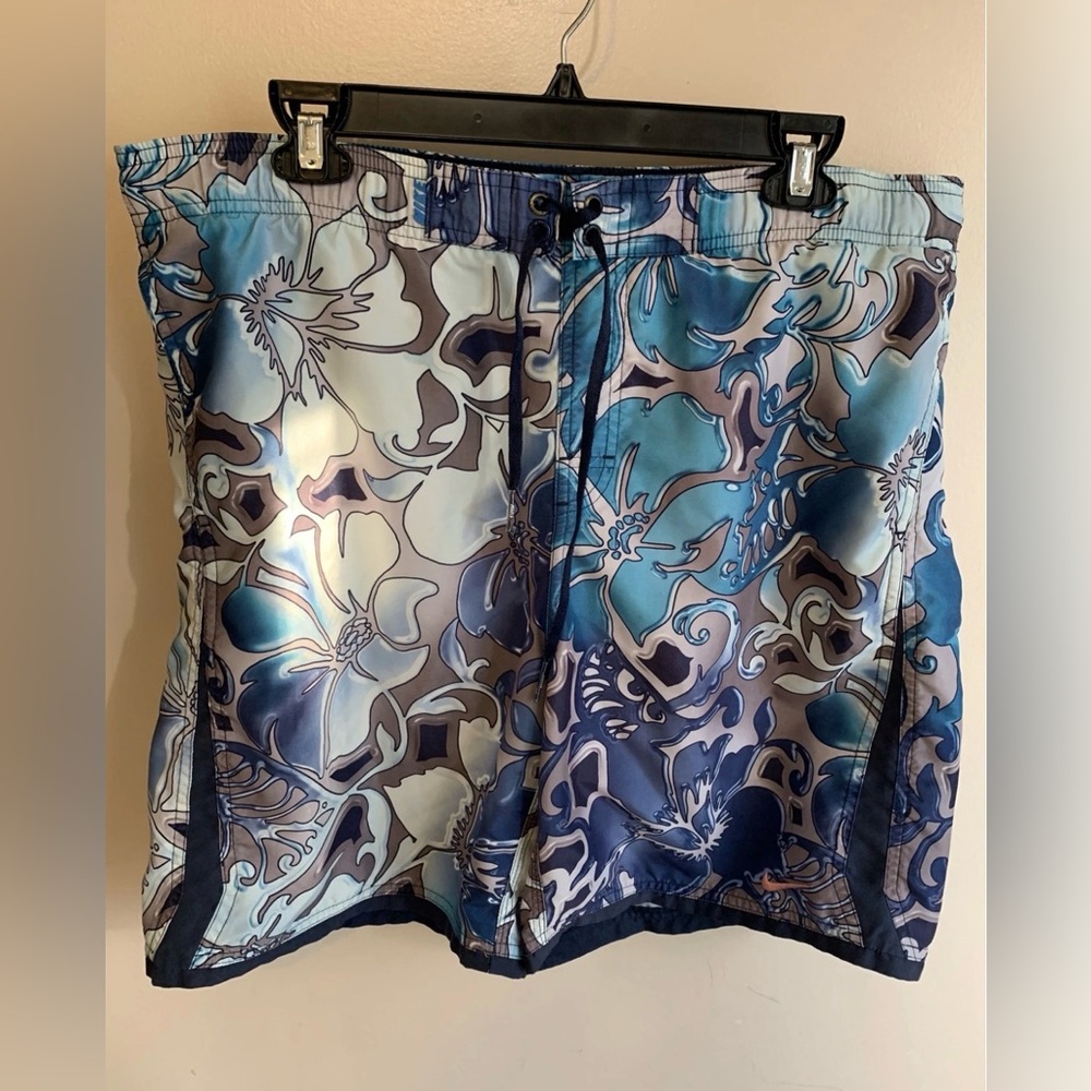 Nike Swim Trunks Men’s M Blue Floral Mesh Lined Drawstring Surf‎ Hawaiian Shorts